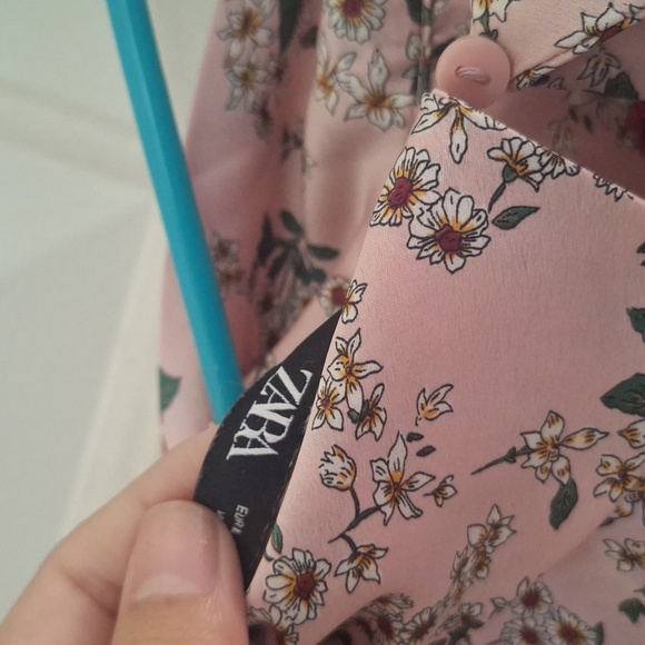 Zara Pink Floral Blouse - Picture 2 of 2
